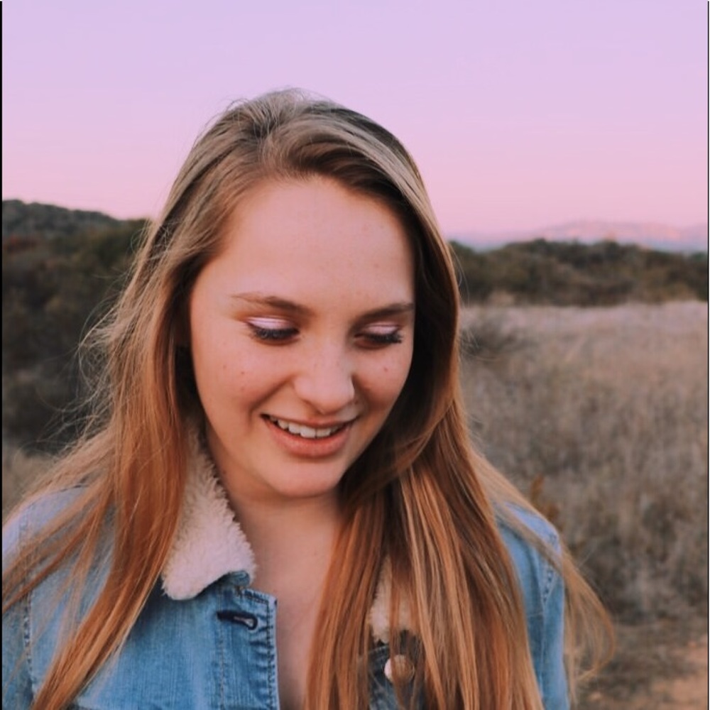 Meet your Posher, Alyssa